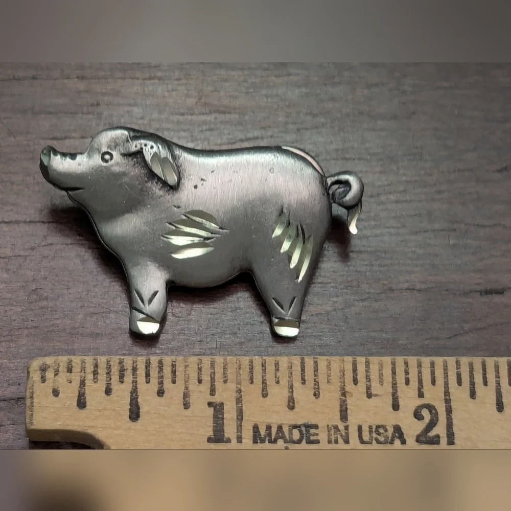Vintage Adorable Pewter Pig Brooch